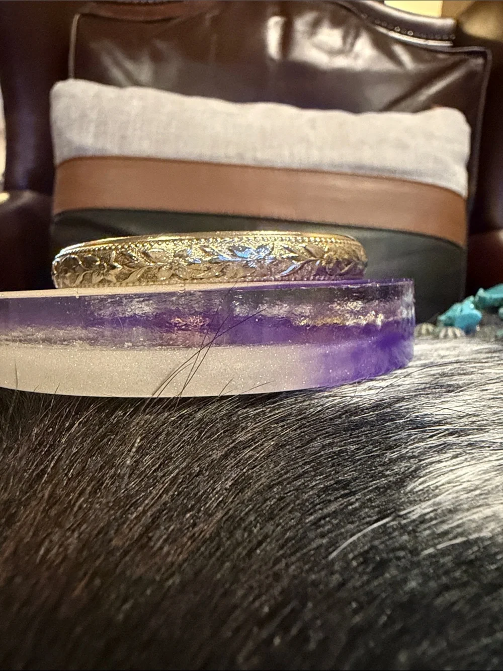 WHITING & DAVIS CO -Ornate Gold-Trimmed Engraved Bangle Bracelet for Women